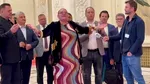 VIDEO | Scandal pe holurile Parlamentului: Diana Șoșoacă l-a acuzat de trădare pe Siegfried Mureșan, apoi s-a luat de o jurnalistă