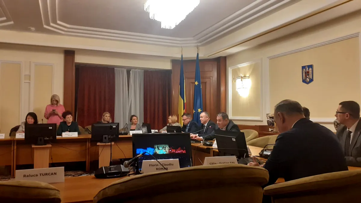 Circ la Comisia de muncă din Camera Deputaţilor; cui i-a închis microfonul preşedintele Solomon