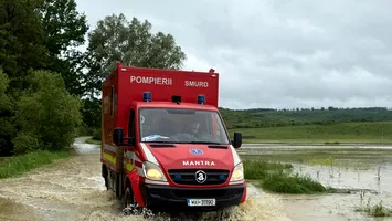Meteorologii au emis noi alerte de ploi. Trafic afectat pe mai multe drumuri naționale din România
