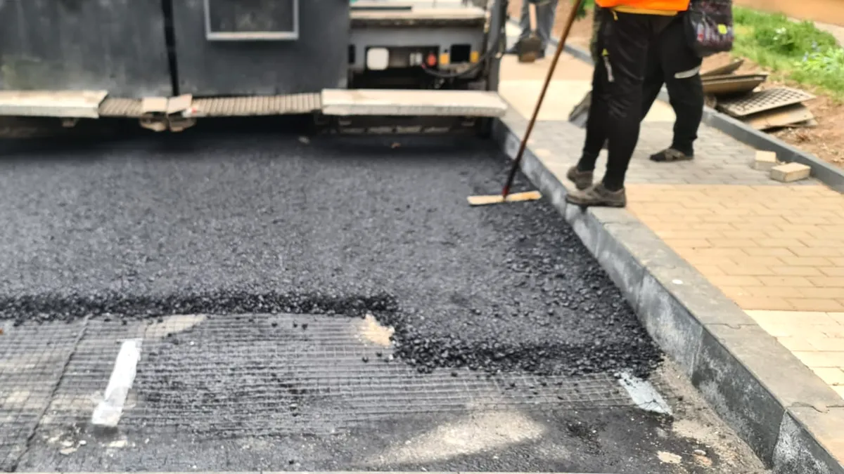 Străzi reparate și branșamente noi pe Aleea Iacob Andrei și pe strada Socolești din Sectorul 5