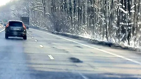 Autostrada A1 Bucureşti-Piteşti s-a umplut de gropi, după deszăpezire. Şoferii se plâng că-şi rup maşinile