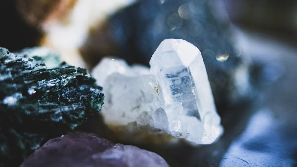SUA nu sunt singurele care vor resursele minerale ale Ucrainei. Cine a mai pus ochii pe ele