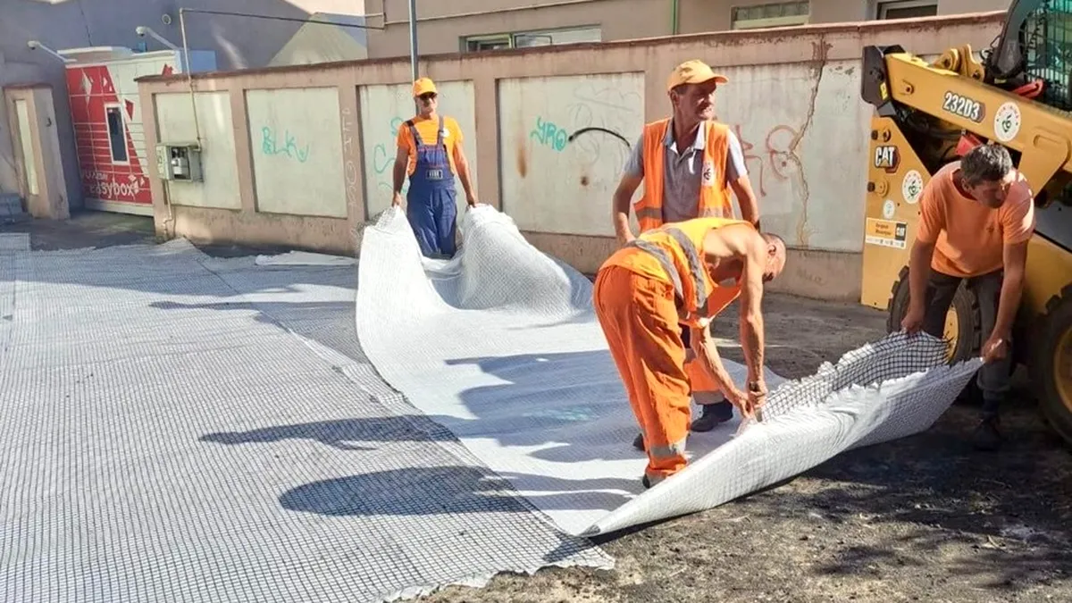 Reparații rapide în zona 13 Septembrie:  Parcarea a fost reabilitată pentru siguranța locuitorilor