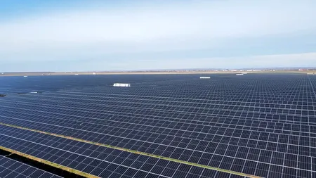 Investiţie de peste 400 milioane de euro pentru construirea a patru parcuri fotovoltaice, cu o capacitate instalată totală de 550 MW