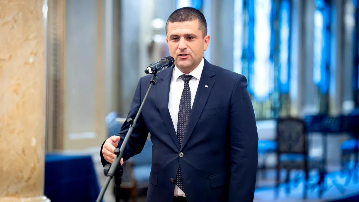 „Minciuna a ieșit din telefon și a ajuns în stradă”. Miruță cere adoptarea legii anti-dezinformare după atacul cu topoare din Cluj