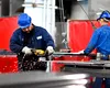 Salariile compensatorii primite de angajaţii rămaşi fără loc de muncă, după închiderea uneia dintre cele mai vechi fabrici din România