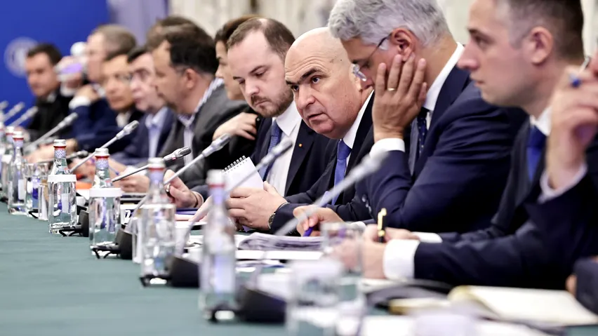 Premierul Bolojan, absent de la întâlnirea cu primarii și șefii de consilii județene, convocată chiar de el. Reacţia edililor
