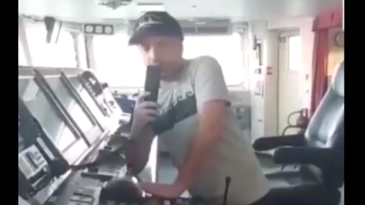 „Aţi rămas fără combustibil? Vâsliţi!”. Dialogul dintre un marinar rus şi un secund georgian (VIDEO)