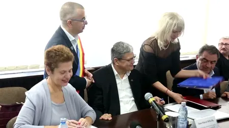 „Traducătoarea” Elenei Udrea, dar și protejata lui Ludovic Orban, a fost „uitată” de Bolojan în conducerea Ministerului Investițiilor și Proiectelor Europene