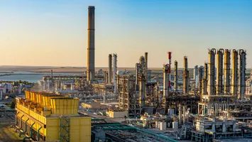 Revoltă la Petromidia: angajații declanșează conflictul de muncă după refuzul măriri salariale