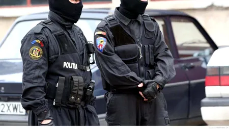 Comuna Sintești, asaltată de mascați. Poliția verifică hoții de curent