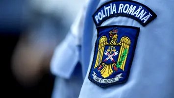 Primarul din Slobozia Bradului, bătut cu poliția de față. Localnicii, supărați că li s-a cerut autorizația de construcție