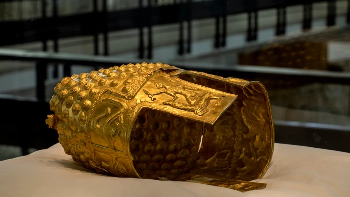 Românii s-au înghesuit la coif