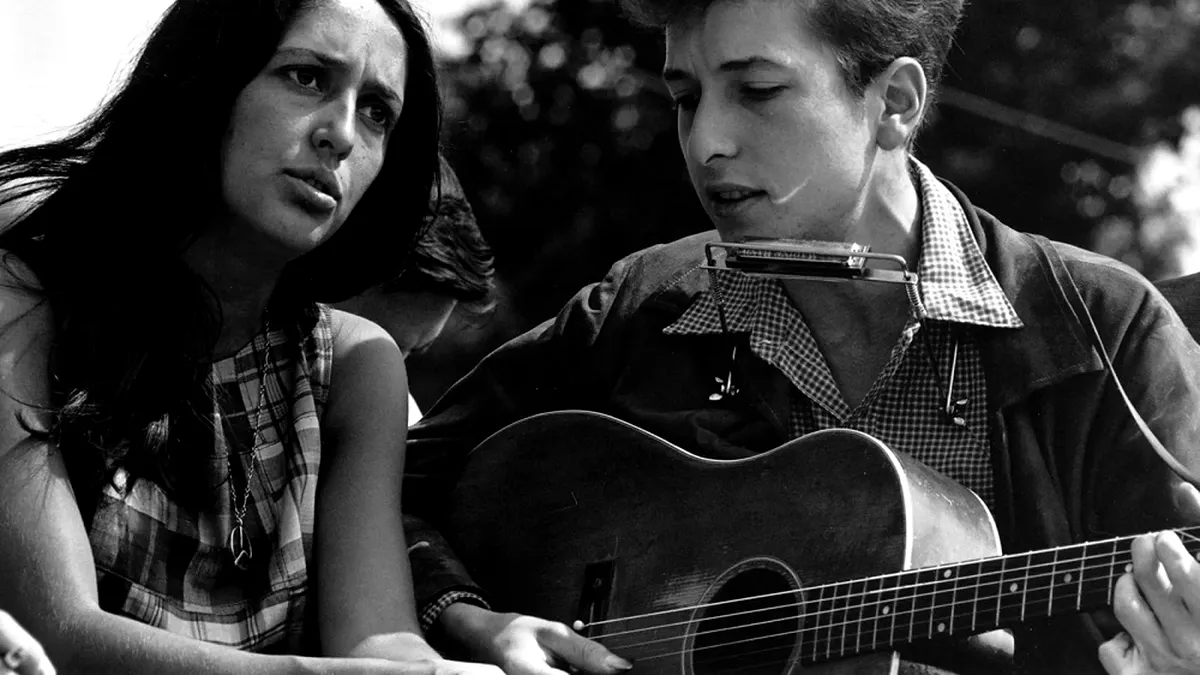 Cutiuța muzicală: Joan Baez – cântecele pe care le știa inima înaintea urechii