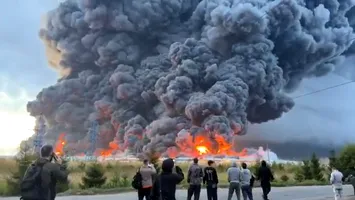 Atac masiv al Ucrainei lângă Moscova. Un depozit uriaș, cuprins de flăcări în noaptea de sâmbătă spre duminică
