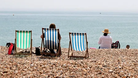 Iar minivacanță? Ce zile libere vor mai avea românii