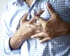 Cum recunoaștem atacurile de panică? Tot mai mulți bărbați tineri cheamă ambulanța crezând că suferă un infarct