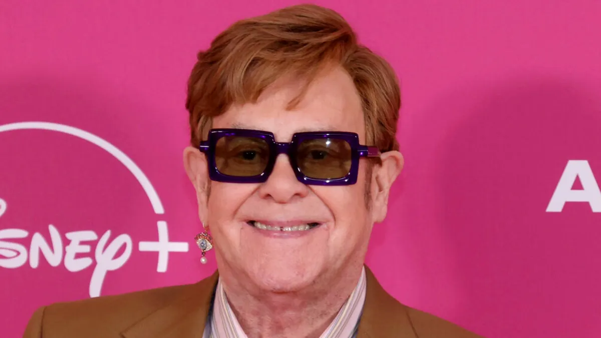 Elton John are probleme grave de sănătate. Artistul internațional are o infecție severă: Nu mai văd nimic cu ochiul drept
