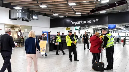 17 români arestați în Marea Britanie, după o bătaie pe aeroportul Luton (video)