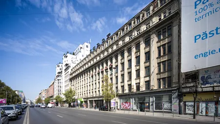 Se caută proprietari pentru clădiri emblematice ale Capitalei: Garajul Ciclop și Cinema Scala, de vânzare