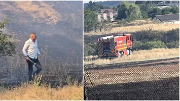 Este dezastru cu incendiile de vegetaţie uscată. Un primar a intervenit cot la cot cu pompierii pentru a opri extinderea flăcărilor (VIDEO)