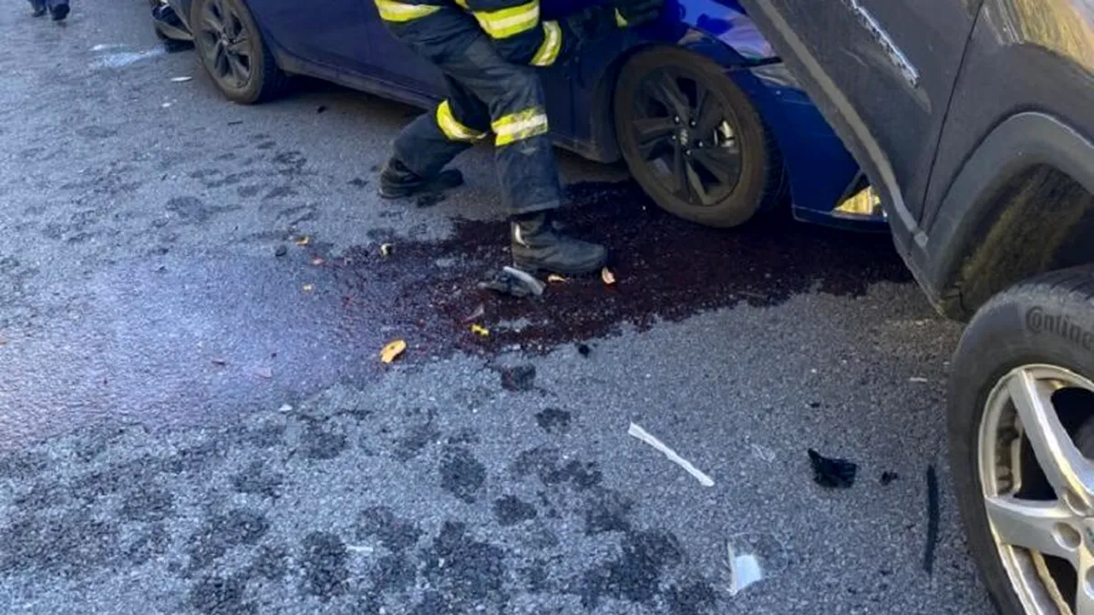 Accident în lanț, pe Autostrada București-Pitești. O femeie a ajuns la spital