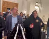 Diana Șoșoacă, îmbrăcată în doliu, a cântat „Veșnica pomenire” pe holurile Parlamentului (VIDEO)