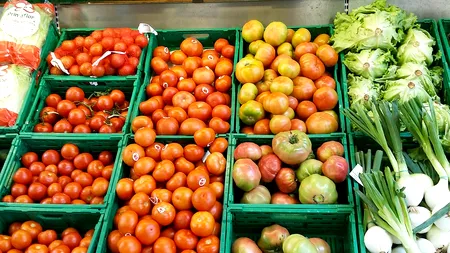 Depozitele de legume şi fructe din Bucureşti, lfov şi Dâmboviţa, luate la control. Amenzi de 637.280 lei