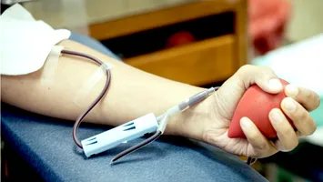 Cu o singură donare de sânge se pot salva trei vieți. Criza donatorilor de sânge!