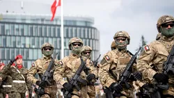 Polonia avertizează Rusia că va pierde, inevitabil, într-un război cu NATO