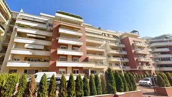 Cine poate intra legal în apartamentul tău fără mandat și ce amenzi riști