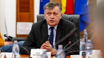Crin Antonescu: USR a contribuit la scăderea în importanţă şi calitate a Parlamentului
