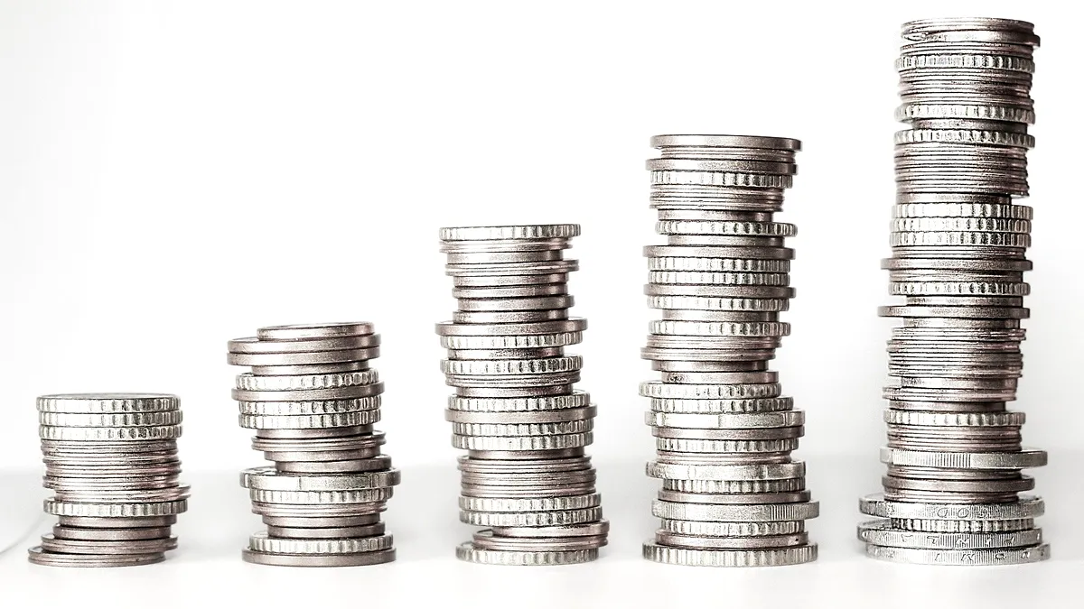 Premieră: Elevii vor beneficia de burse plătite din bugetul de stat