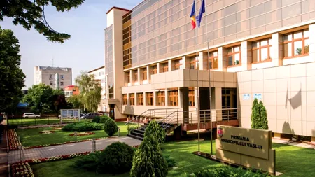 Primăria Vaslui a făcut un parastas și l-a declarat „eveniment cultural”