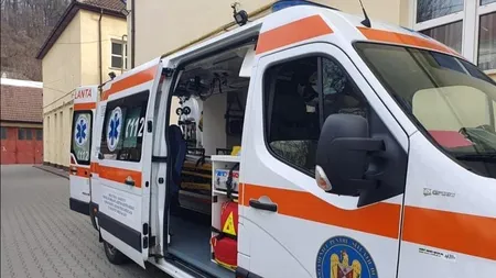 Tragedie în fața unei secții de votare din Argeș: un bărbat, cunoscut cu afecțiuni medicale, a murit