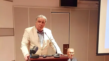 USR cere demisia lui Adrian Cioroianu pe motiv că i-a ignorat în Parlament