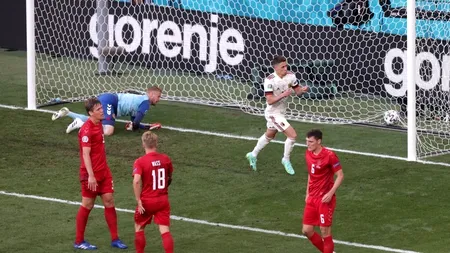 EURO 2020 | Danemarca - Belgia 1-2. Christian Eriksen, ovaționat în minutul 10