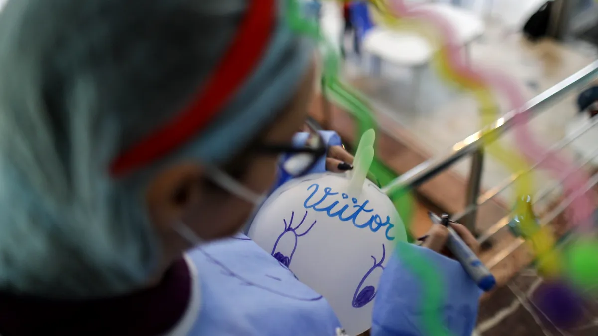 O nouă tranşă de vaccinuri pediatrice ajunge în România