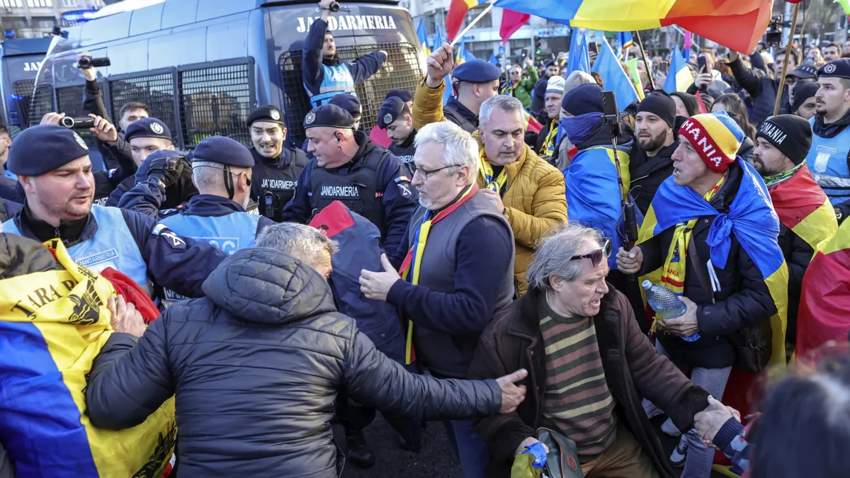 Cartel Alfa iese în stradă împotriva austerității și pentru reforme fiscale echitabile: Primul protest la poarta lui Nicușor Dan