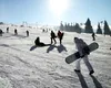Peste 1.000 de turiști au urcat în prima zi a anului pe pârtiile de la Sinaia. Gondola a început 2026 cu stângul