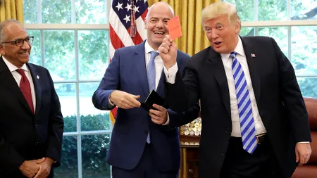 Politica şi economia pot să mai aştepte, fotbalul nu! Trump s-a întâlnit cu şeful FIFA, la Mar-a-Lago