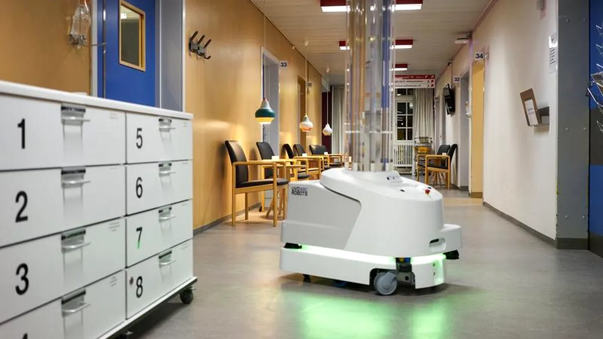 Se află deja în spitalele din România: Roboții pentru dezinfectarea saloanelor