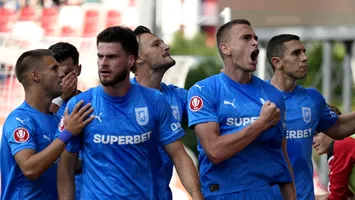Prima etapă în Liga 1, primul mare scandal! Universitatea Craiova a sărit la gâtul șefului arbitrilor, grecul Vassaras