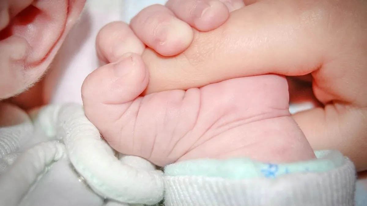 Primul bebeluș confirmat cu Omicron la Pitești