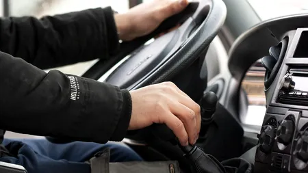 Şoferii pot fi amendaţi din cauza pasagerilor. Greşeala pe care o fac aproape toţi