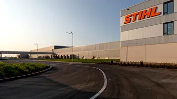 Oradea devine polul european al inovației. Stihl inaugurează prima fabrică mondială de echipamente pe acumulatori