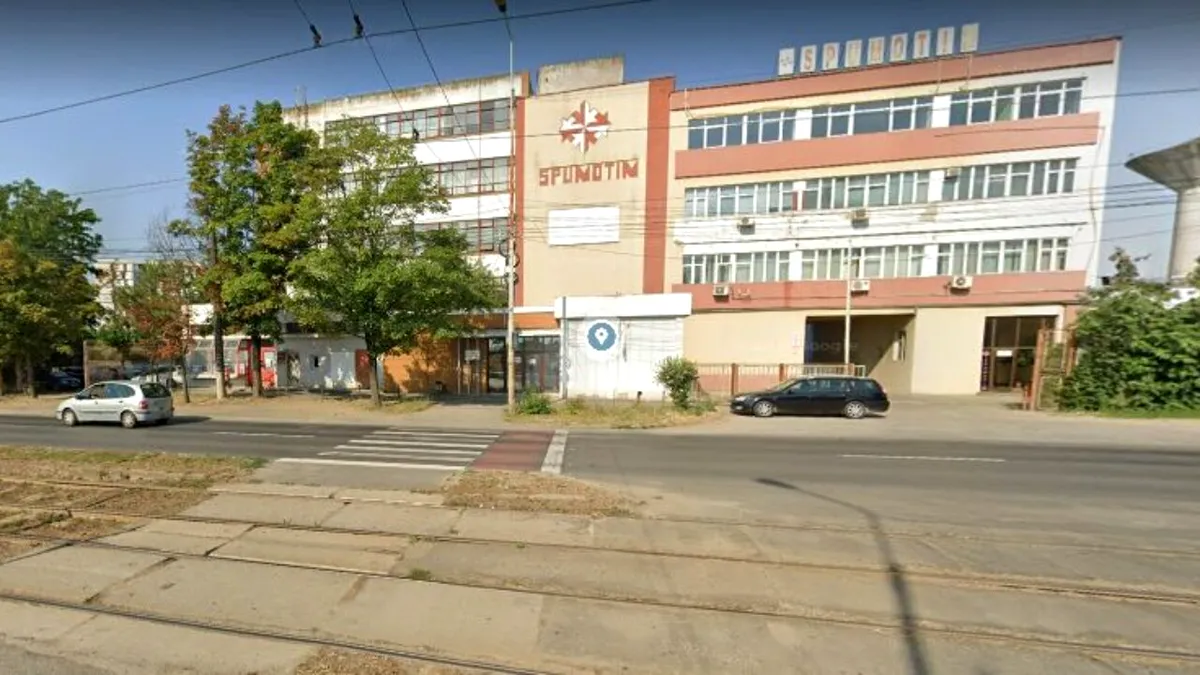 O fabrică celebră va fi demolată după mai bine de 50 de ani de activitate. 150 de oameni rămân fără loc de muncă