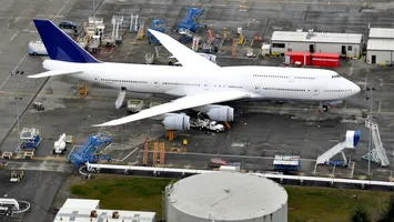 Cadou regal pentru Donald Trump: un Boeing 747-8, pe care să-l transforme în Air Force One