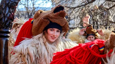 Festivalul Urșilor Dansatori de la Comănești, lăudat în presa mondială