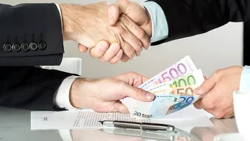 Creditul tău va fi diferit: descoperă impactul noii legi europene